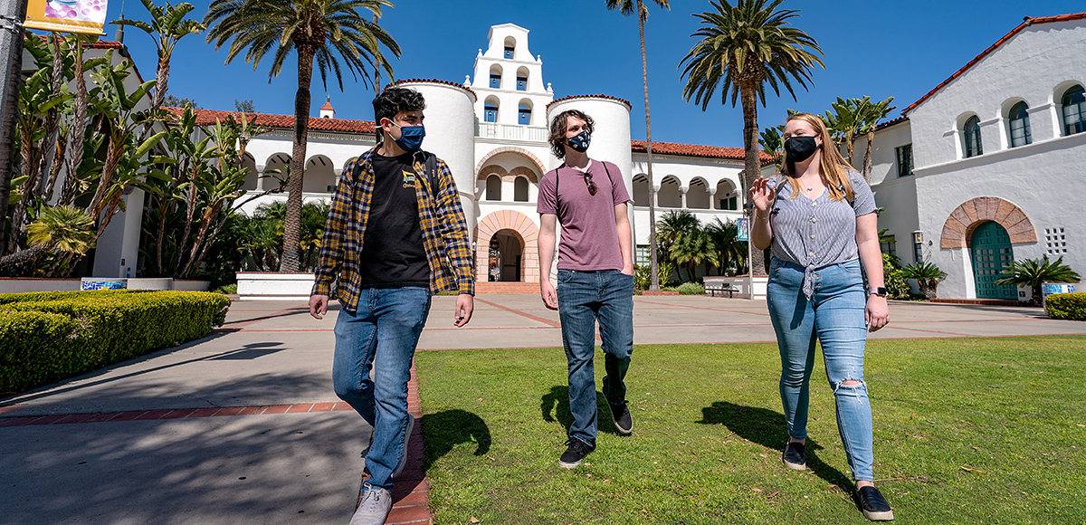 SDSU Students on campus