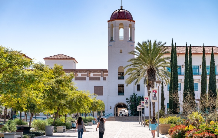 Portrait of San Diego State University Campus near the courtyard