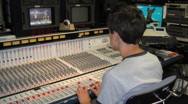 A teenager checks out the Channel 6 News production studio during Teen CAMPX.