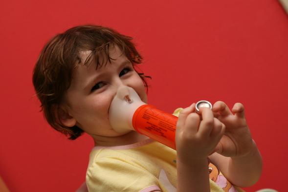 Youth in Imperial Valley are less likely to be diagnosed with asthma and are less likely to adhere to treatment regimens. PHOTO CREDIT: Tradimus/Wikimedia Commons
