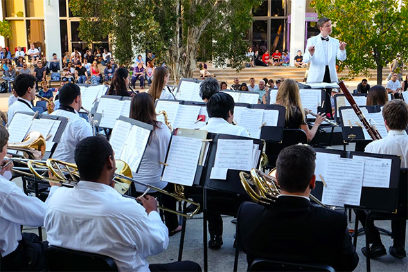 Shannon Kitelinger conducting the SDSU Wind Symphony.