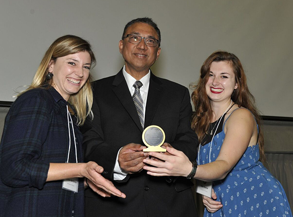 Jessica Van Ruiten (left) and Jada Keeran (right) won first place for their undergraduate research at the 31st annual CSU Student Research Competition. (Photo: Courtesy of Cal Poly SLO)
