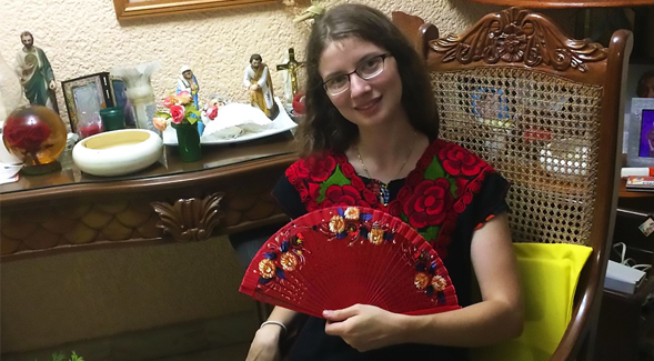 SDSU student Jennifer Laird with an abanico