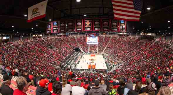 Viejas Arena during an SDSU men's basketball game (Credit: Mpu Dinani)