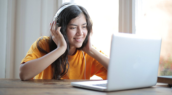 For months, the SDSU Connects team has proactively emailed, called and sent text messages to students to connect them with emergency funds, tutoring support, computer equipment and other needs.