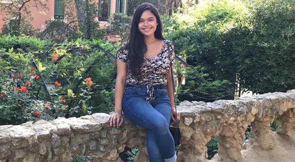 Elise Ramirez is an undergraduate researcher in the School of Speech, Language and Hearing Sciences.