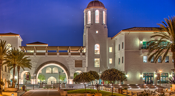 Conrad Prebys Aztec Student Union at night (Photo: Jim Brady)