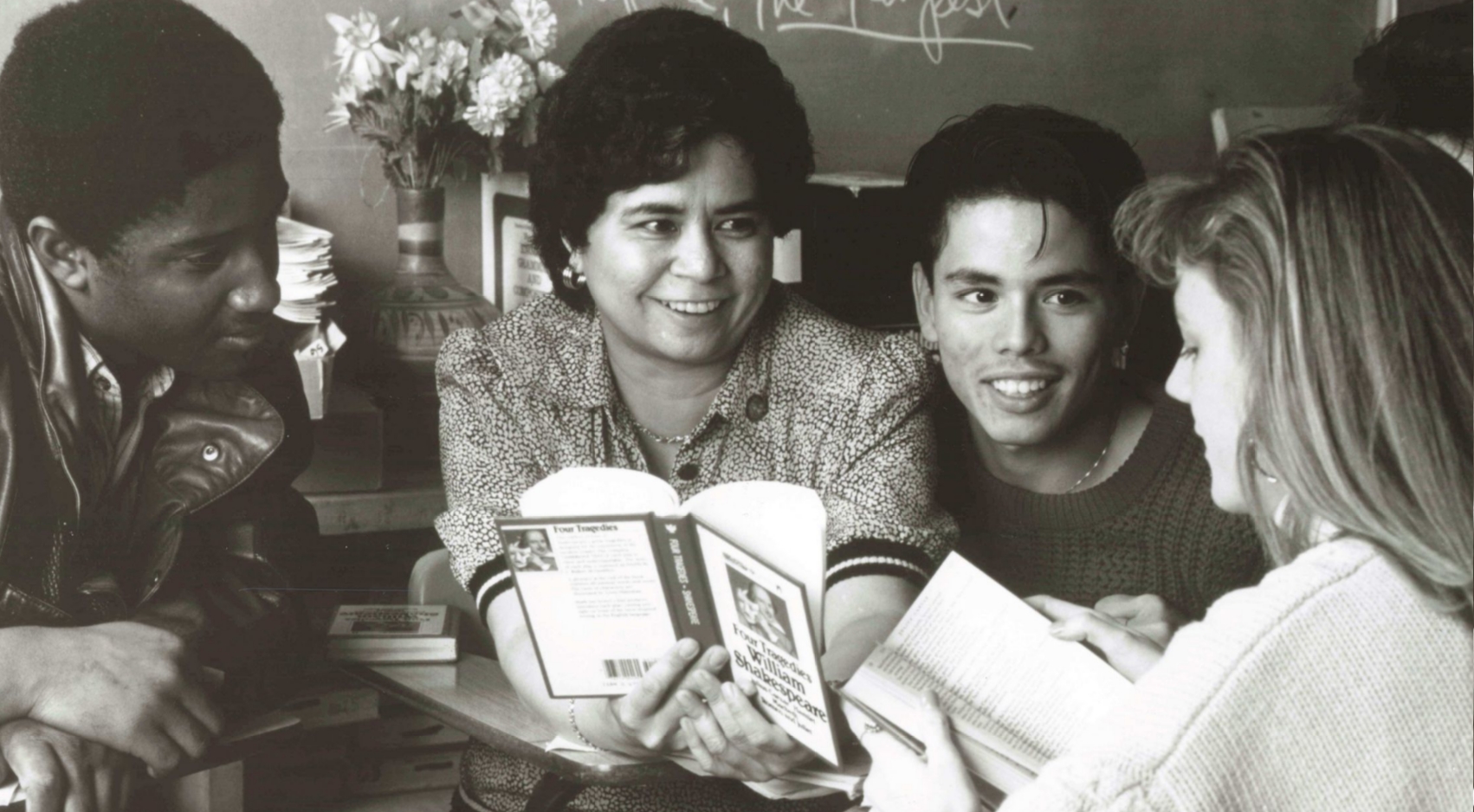 1990 National Teacher of the Year Janis Gabay (SDSU 72, 78) is photographed with her students at Junipero Serra High School in San Diego, Calif.