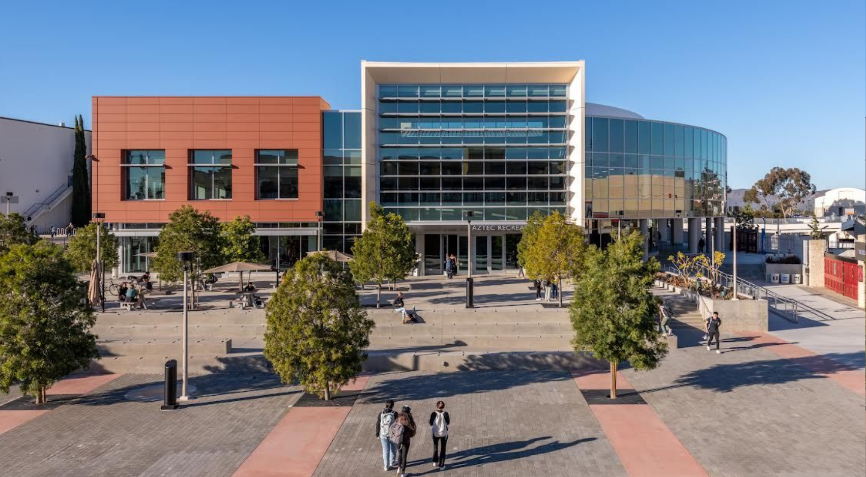 The exterior of the LEED Platinum Aztec Recreation Center. (Wade Griffith Photography, SmithGroup)