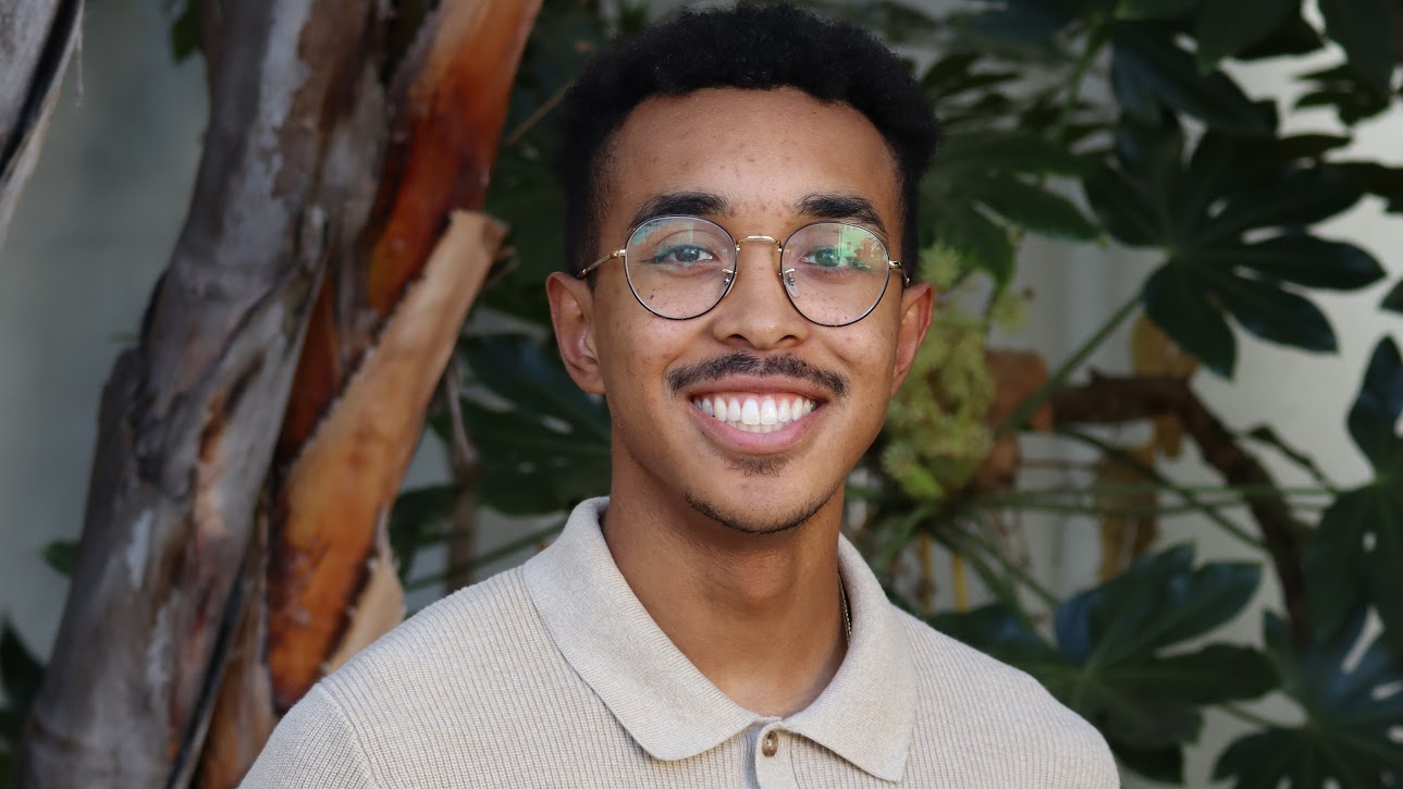 Rodney Speight Jr., a third-year Physics major and Mathematics minor (SDSU)