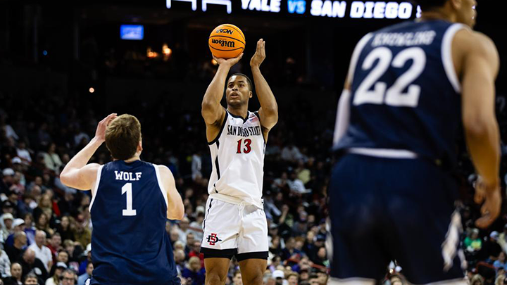 SDSU basketball player Jaedon LeDee prepares to take a shot during Aztecs' game against Yale.