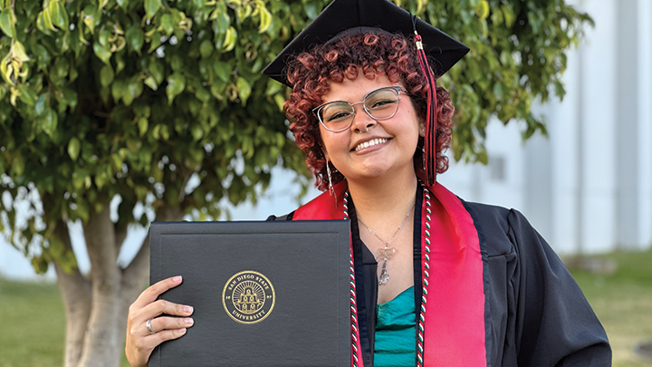 Isabella Cervantes, Bachelor of Applied Arts & Sciences in psychology.