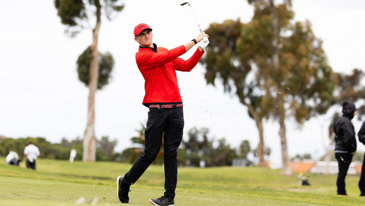 Harry Takis fired a 5-under-par 67 in the final round of the Sahalee Players Championship to tie for second place.